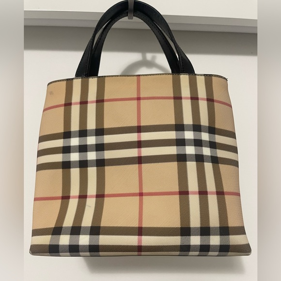 Authentic BURBERRY nova check small tote made in italy - Picture 2 of 16